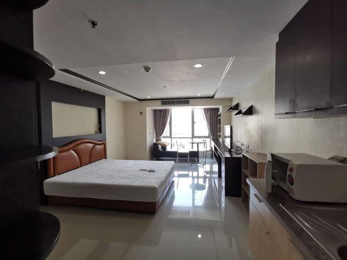 picture Studio | 1Bath | BTS Nana | 36sqm | THB 16,000/mo | Fl.9 — The Trendy Condominium Bangkok - 1/8