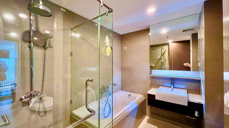 รูป 2 ห้องนอน | 1 ห้องน้ำ | BTS Asok | 66 ตร.ม. | 37,000 บาท/เดือน | ชั้น 17 — 15 Sukhumvit Residences กรุงเทพฯ - รูปที่ 2/6