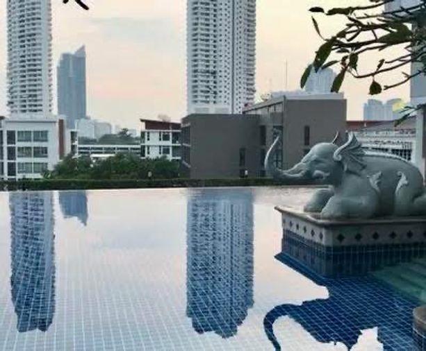 รูป 3 ห้องนอน | 2 ห้องน้ำ | BTS Saphan Taksin | 141 ตร.ม. | 49,000 บาท/เดือน | ชั้น 7 — Baan Sathorn Chaopraya กรุงเทพฯ - รูปที่ 2/10