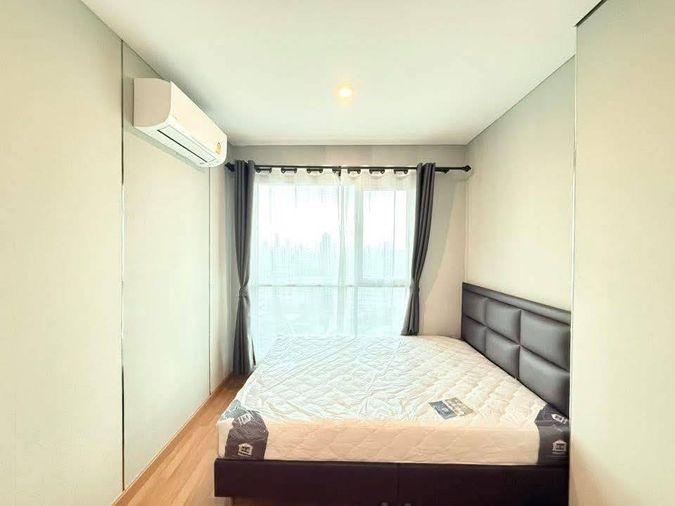 picture 1Bed | 1Bath | BTS Surasak | 29sqm | THB 14,000/mo | Fl.12 — Lumpini Place Ratchada-Sathu Bangkok - 3/10