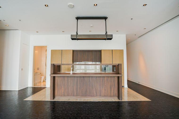 picture 3-Bedroom Luxury Living at The Ritz-Carlton Residences - 4/21