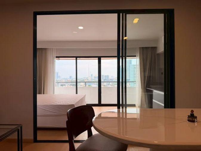 รูป 1 ห้องนอน | 2 ห้องน้ำ | BTS Ari | 53 ตร.ม. | 23,000 บาท/เดือน | ชั้น 15 — Centurion Park กรุงเทพฯ - รูปที่ 1/5