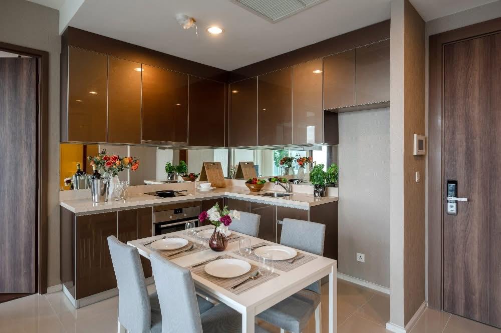picture 2Bed | 2Bath | BTS Saphan Taksin | 89sqm | THB 65,000/mo | Fl.35 — Menam Residences Bangkok - 6/10