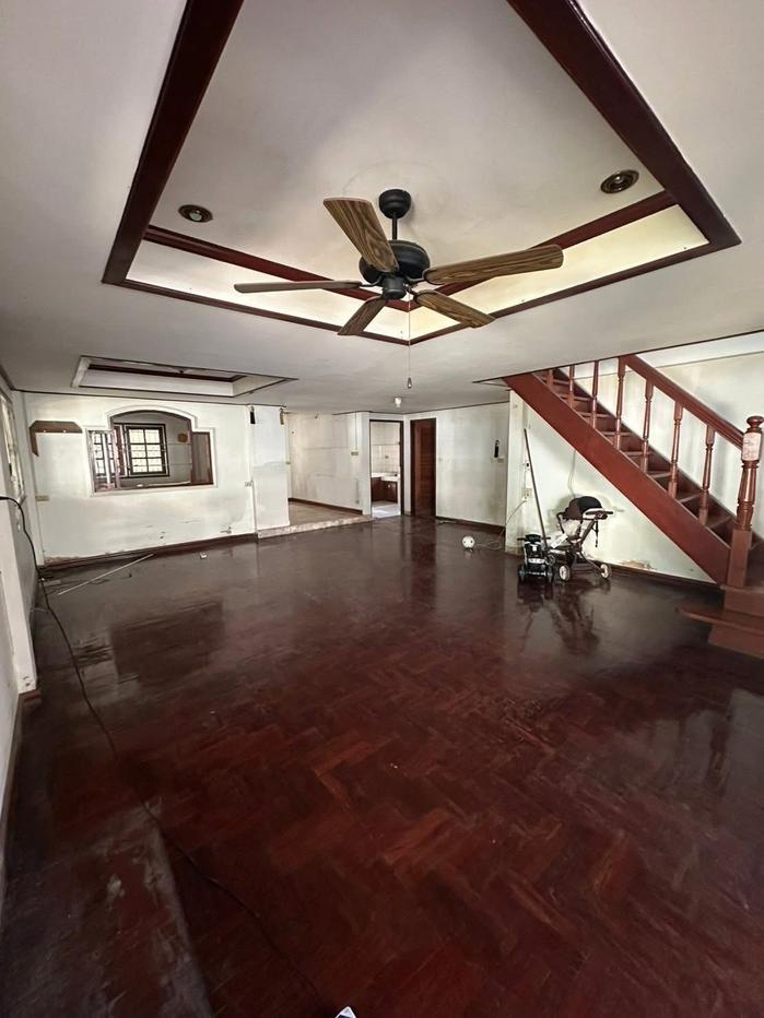 รูป 3 ห้องนอน | 2 ห้องน้ำ | BTS Udom Suk | 380 ตร.ม. | 30,000 บาท/เดือน | ชั้น 1 — Green Ville Condo Sukhumvit 101 กรุงเทพฯ - รูปที่ 3/9