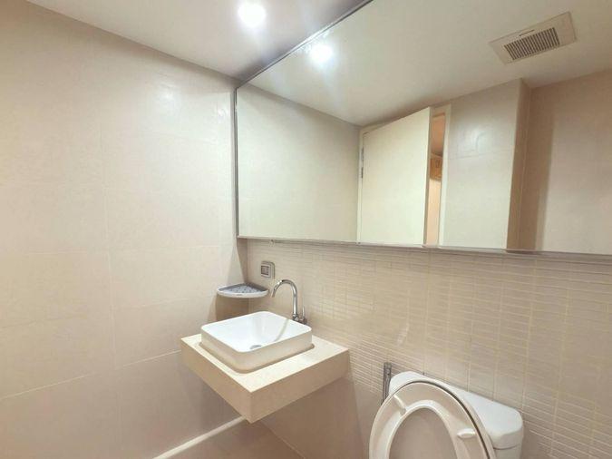picture 1Bed | 1Bath | BTS Sala Daeng | 42sqm | THB 28,000/mo | Fl.7 — Focus On Saladaeng Bangkok - 2/10