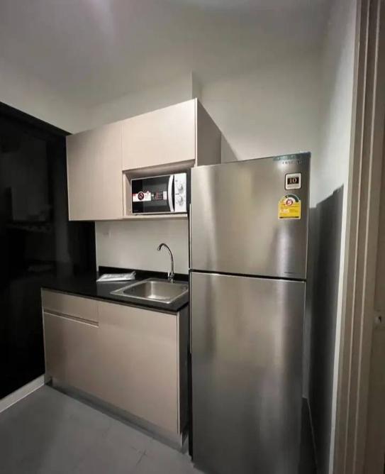 picture 1Bed | 1Bath | MRT Phra Nang Klao | 31sqm | THB 12,000/mo | Fl.15 — The Politan Rive Bangkok - 6/10