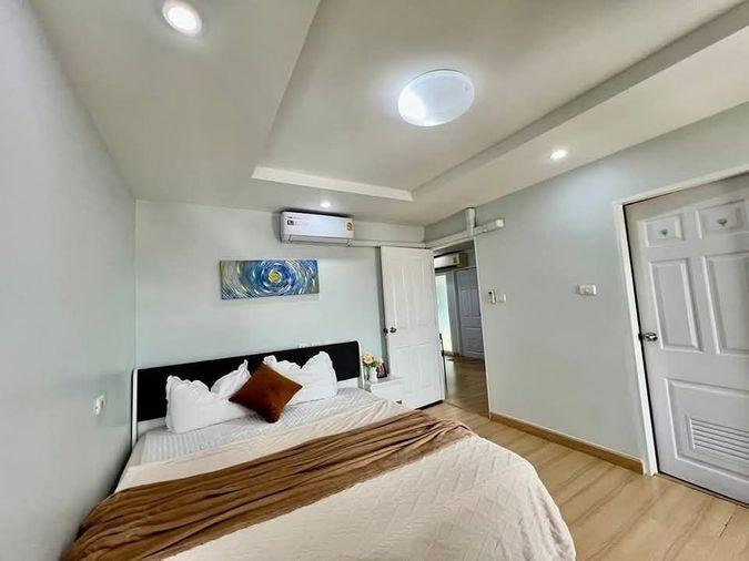 picture 1Bed | 1Bath | BTS Thong Lo | 37sqm | THB 20,000/mo | Fl.16 — Thru Thonglor Bangkok - 3/4
