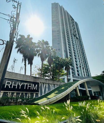 รูป 1 ห้องนอน | 1 ห้องน้ำ | BTS Ekkamai | 45 ตร.ม. | 25,000 บาท/เดือน | ชั้น 7 — Rhythm Sukhumvit 44/1 กรุงเทพฯ - รูปที่ 1/10