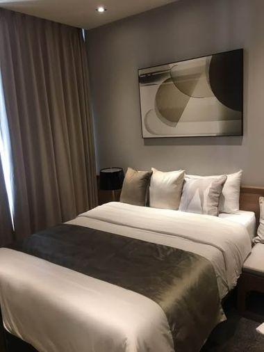 picture Studio | 1Bath | BTS Phrom Phong | 27sqm | THB 20,000/mo | Fl.15 — Park Origin Promphong Room Type Bangkok - 1/4