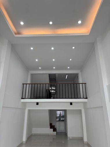 รูป ให้เช่าตึกแถว 4 ชั้น ติดถนนอ่อนนุช | 3 ห้องนอน  3 ห้องน้ำ | 1 ห้องครัว  Line: puttcapital - รูปที่ 4/6