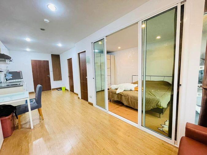 รูป 1 ห้องนอน | 1 ห้องน้ำ | BTS Krung Thon Buri | 40 ตร.ม. | 13,000 บาท/เดือน | ชั้น 6 — Tourmaline Gold Sathorn-Taksin กรุงเทพฯ - รูปที่ 1/10