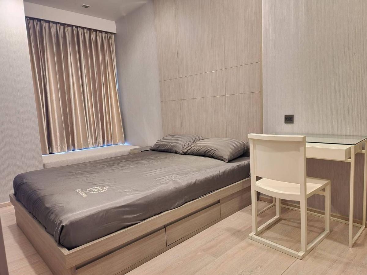 picture 1Bed | 1Bath | BTS Ekkamai | 34sqm | THB 26,000/mo | Fl.14 — M Thonglor 10 Bangkok - 7/10