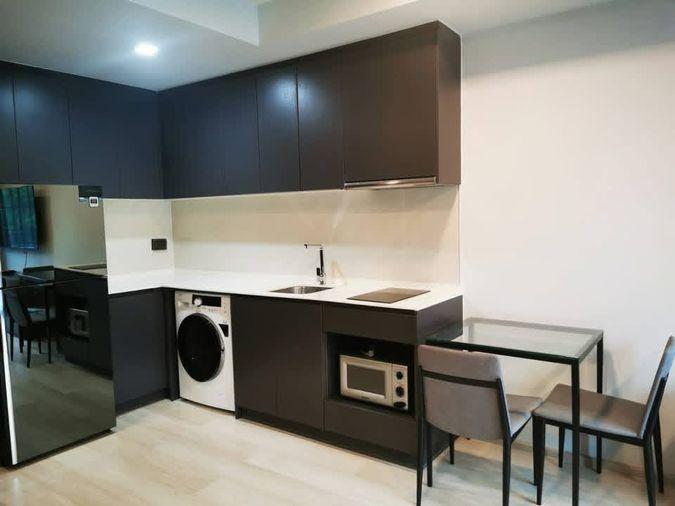 รูป 1 ห้องนอน | 1 ห้องน้ำ | BTS Phloen Chit | 41 ตร.ม. | 24,000 บาท/เดือน | ชั้น 2 — Venio Sukhumvit 10 กรุงเทพฯ - รูปที่ 3/4