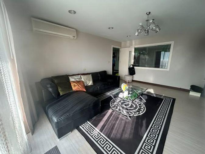 picture 3Bed | 4Bath | BTS Saphan Taksin | 272sqm | THB 120,000/mo | Fl.34 — State Tower Bangkok - 1/5