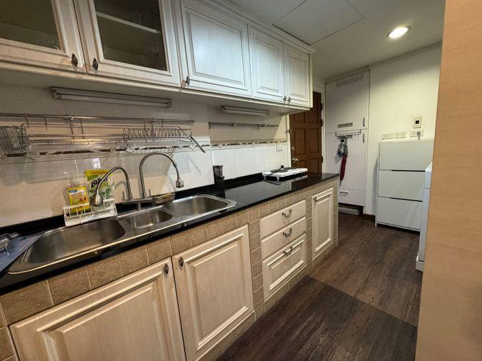 picture 1Bed | 2Bath | MRT Si Lom | 60sqm | THB 35,000/mo | Fl.6 — Silom Park View Bangkok - 3/10