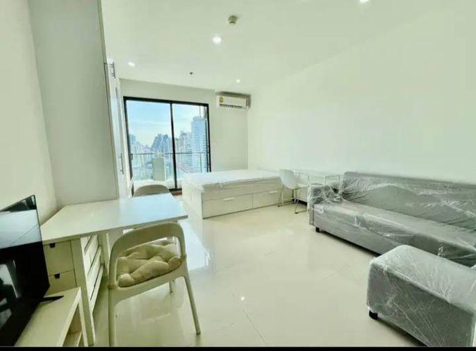 picture 1Bed | 1Bath | BTS Asok | 34sqm | THB 18,000/mo | Fl.21 — Supalai Premier Asoke Bangkok - 9/10