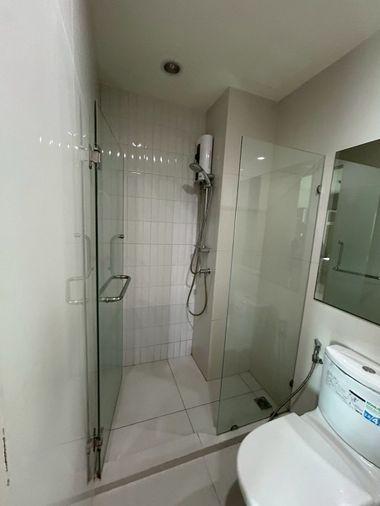 รูป 1 ห้องนอน | 1 ห้องน้ำ | MRT Phetchaburi | 30 ตร.ม. | 17,000 บาท/เดือน | ชั้น 27 — Life Asoke กรุงเทพฯ - รูปที่ 1/5