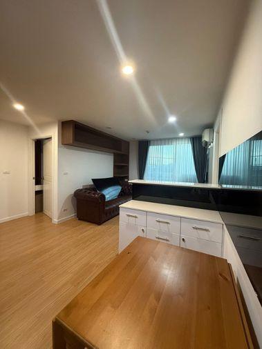 picture 2Bed | 2Bath | BTS Phra Khanong | 63sqm | THB 22,000/mo | Fl.3 — Elements Srinakarin Bangkok - 8/10