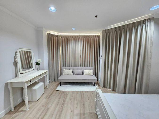 รูป สตูดิโอ | 1 ห้องน้ำ | BTS Sala Daeng | 33 ตร.ม. | 18,000 บาท/เดือน | ชั้น 4 — Silom Complex กรุงเทพฯ - รูปที่ 4/10