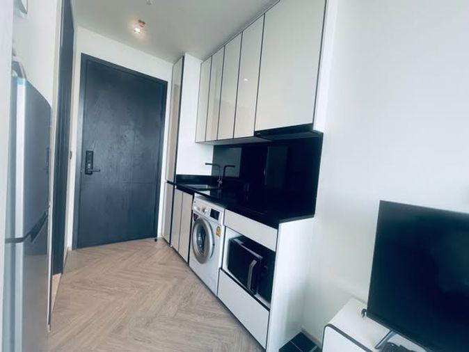 picture Studio | 1Bath | BTS Asok | 26sqm | THB 18,000/mo | Fl.33 — Chapter Charoenkrung - Riverside Bangkok - 4/5