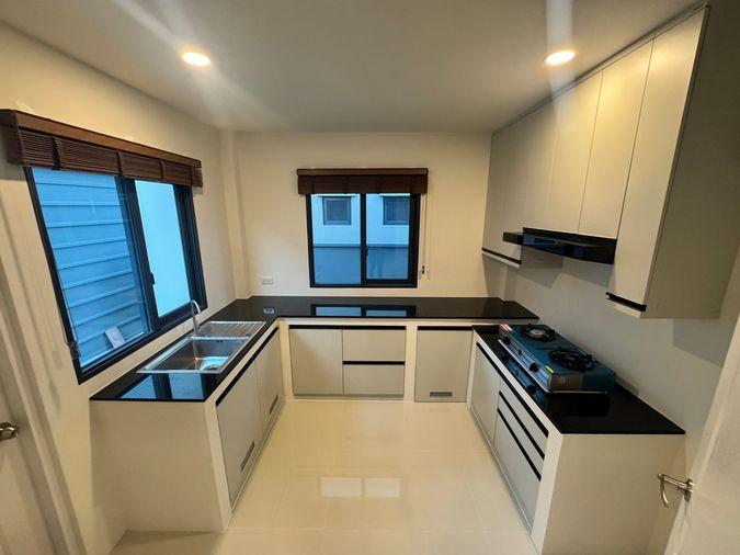 รูป 🏡#MT2609_053 🏡💥ด่วน💥ว่างชัวร์ รีบคลิก ก่อนหลุดมือ‼️ 𝗙𝗼𝗿 𝗥𝗲𝗻𝘁 8️⃣5️⃣k.🔥 ใกล้รถไฟฟ้าสายสีแดง  โครงการ เซนโทร วิภาวดี  - รูปที่ 17/26