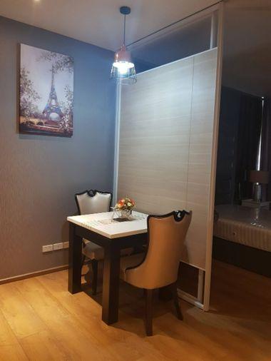 picture 1Bed | 1Bath | BTS Phrom Phong | 31sqm | THB 20,000/mo | Fl.4 — Park 24 Bangkok - 8/10