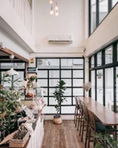 รูป 1 ห้องนอน | 2 ห้องน้ำ | BTS Ekkamai | 200 ตร.ม. | 155,000 บาท/เดือน | ชั้น 2 — Life Sukhumvit 62 กรุงเทพฯ - รูปที่ 3/4