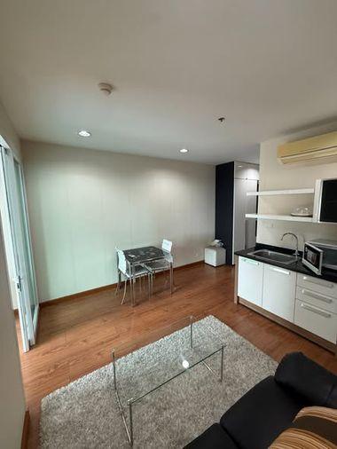 picture 1Bed | 1Bath | BTS Saphan Khwai | 40sqm | THB 15,000/mo | Fl.17 — Mb Grand Bangkok - 4/5