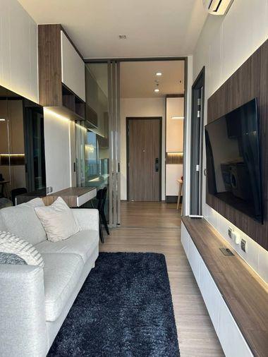 รูป 1 ห้องนอน | 1 ห้องน้ำ | BTS Saphan Taksin | 37 ตร.ม. | 27,000 บาท/เดือน | ชั้น 33 — Rhythm Charoenkrung Pavilion กรุงเทพฯ - รูปที่ 1/10