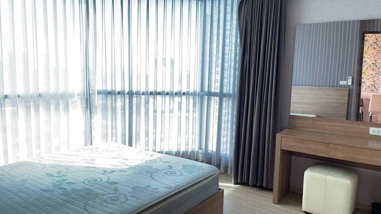 รูป 1 ห้องนอน | 1 ห้องน้ำ | BTS Saphan Taksin | 39 ตร.ม. | 20,000 บาท/เดือน | ชั้น 30 — Rhythm Sathorn กรุงเทพฯ - รูปที่ 1/4