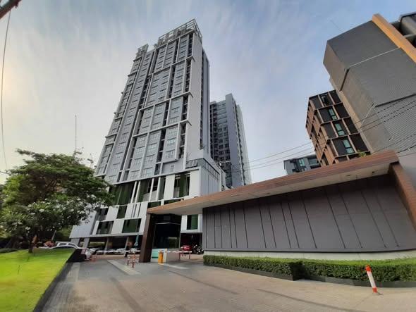 picture 1Bed | 1Bath | ARL Hua Mak | 30sqm | THB 10,000/mo | Fl.9 — The Leaf Pattanakar Bangkok - 1/5