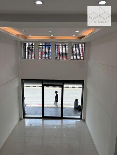 รูป ให้เช่าตึกแถว 4 ชั้น ติดถนนอ่อนนุช | 3 ห้องนอน 3 ห้องน้ำ | 1 ห้องครัว Line: puttcapital - รูปที่ 5/6