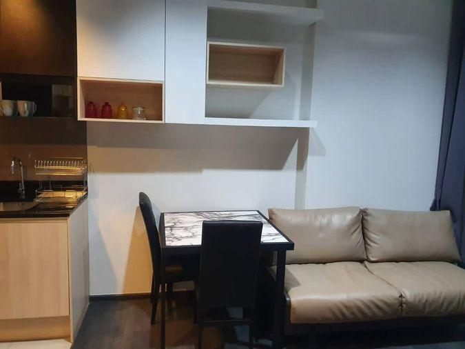 picture 1Bed | 1Bath | MRT Sukhumvit | 31sqm | THB 23,000/mo | Fl.3 — Edge Sukhumvit 23 Bangkok - 9/10