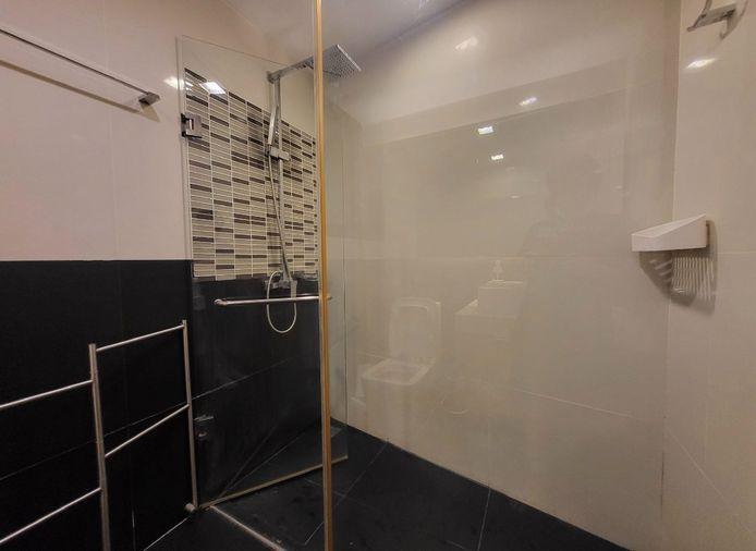 รูป 1 ห้องนอน | 1 ห้องน้ำ | BTS Phrom Phong | 43 ตร.ม. | 20,000 บาท/เดือน | ชั้น 5 — Xvi The Sixteenth Condominium กรุงเทพฯ - รูปที่ 1/9