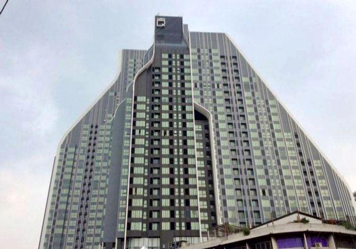 picture 1Bed | 1Bath | BTS Sala Daeng | 42sqm | THB 28,000/mo | Fl.7 — Focus On Saladaeng Bangkok - 4/10