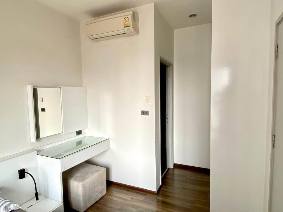 picture 1Bed | 1Bath | BTS Phra Khanong | 35sqm | THB 17,000/mo | Fl.10 — Wyne Sukhumvit Bangkok - 10/10