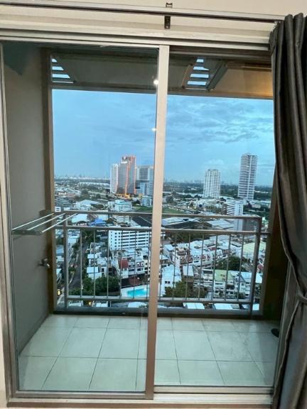รูป 1 ห้องนอน | 1 ห้องน้ำ | BTS Surasak | 29 ตร.ม. | 15,000 บาท/เดือน | ชั้น 22 — Lumpini Place Riverside กรุงเทพฯ - รูปที่ 10/10