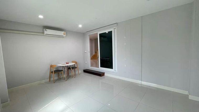 รูป 🏢#MT2608_001 🏢💥ด่วน💥ว่างชัวร์ รีบคลิก ก่อนหลุดมือ‼️ 𝗙𝗼𝗿 𝗥𝗲𝗻𝘁 2️⃣2️⃣k.🔥 ทาวน์โฮม รสา แกรนด์วิลล์ พหลโยธิน 73 - รูปที่ 4/21