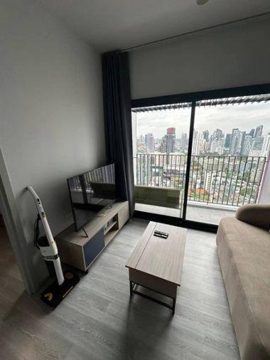 picture 1Bed | 1Bath | BTS Ekkamai | 31sqm | THB 25,000/mo | Fl.31 — XT Ekkamai Bangkok - 7/10