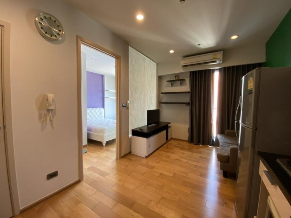 รูป 1 ห้องนอน | 1 ห้องน้ำ | BTS Wongwian Yai | 33 ตร.ม. | 15,000 บาท/เดือน | ชั้น 12 — Fuse Sathorn-Taksin กรุงเทพฯ - รูปที่ 7/8