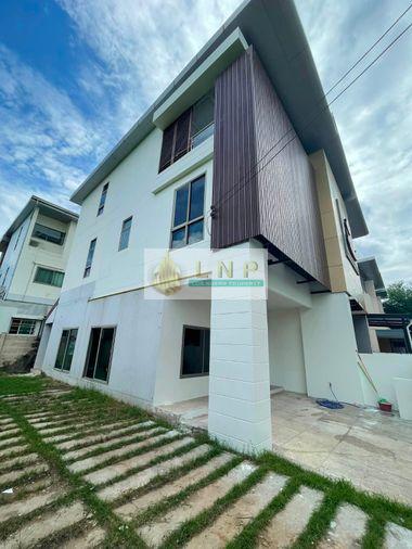 รูป 🏠 ให้เช่าบ้าน : Mo Town (โมทาวน์) รหัสทรัพย์ | 📌LNP-H1139 - รูปที่ 1/7
