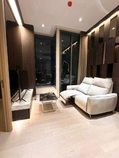 รูป 1 ห้องนอน | 1 ห้องน้ำ | BTS Asok | 37 ตร.ม. | 35,000 บาท/เดือน | ชั้น 32 — The Esse Asoke กรุงเทพฯ - รูปที่ 3/10