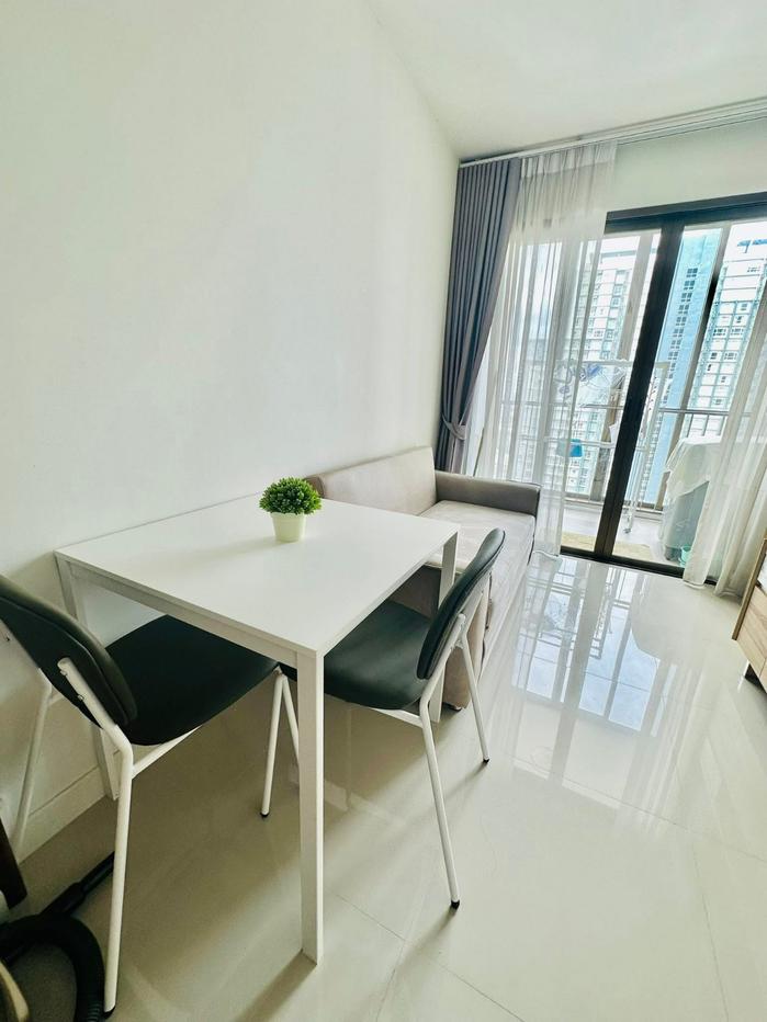 รูป 1 ห้องนอน | 1 ห้องน้ำ | BTS Krung Thon Buri | 35 ตร.ม. | 15,000 บาท/เดือน | ชั้น 20 — Ideo Sathorn-Taksin กรุงเทพฯ - รูปที่ 4/8