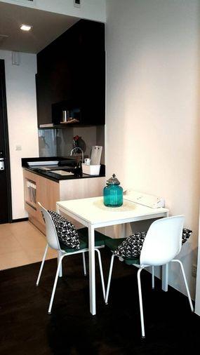 picture 1Bed | 1Bath | BTS Asok | 32sqm | THB 28,000/mo | Fl.34 — Edge Sukhumvit 23 Bangkok - 5/7