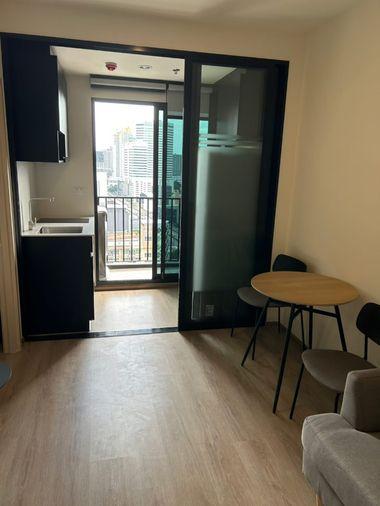 picture 1Bed | 1Bath | MRT Phra Ram 9 | 30sqm | THB 22,000/mo | Fl.15 — Nue District R9 Bangkok - 2/4