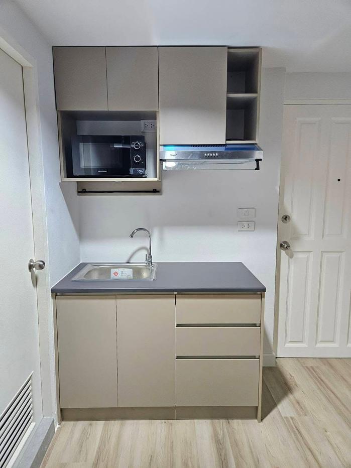 รูป สตูดิโอ | 1 ห้องน้ำ | BTS Sala Daeng | 33 ตร.ม. | 18,000 บาท/เดือน | ชั้น 4 — Silom Complex กรุงเทพฯ - รูปที่ 7/10