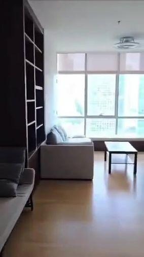 รูป 1 ห้องนอน | 1 ห้องน้ำ | BTS Saphan Taksin | 75 ตร.ม. | 32,000 บาท/เดือน | ชั้น 18 — Baan Sathorn Chaophraya กรุงเทพฯ - รูปที่ 1/2