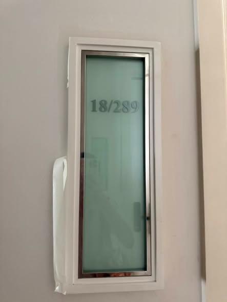 picture 1Bed | 1Bath | BTS Krung Thon Buri | 38sqm | THB 22,000/mo | Fl.21 — Q House Bangkok - 1/5