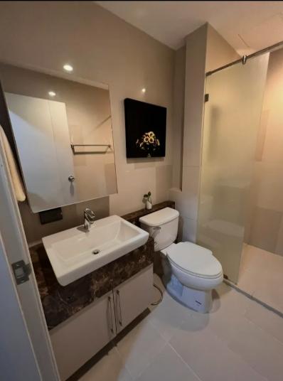 รูป สตูดิโอ | 1 ห้องน้ำ | BTS Wongwian Yai | 28 ตร.ม. | 14,000 บาท/เดือน | ชั้น 9 — Fuse Sathorn-Taksin กรุงเทพฯ - รูปที่ 4/10