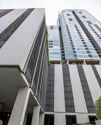 รูป 2 ห้องนอน | 2 ห้องน้ำ | BTS Nana | 113 ตร.ม. | 65,000 บาท/เดือน | ชั้น 10 — Hyde Sukhumvit 11 กรุงเทพฯ - รูปที่ 1/10